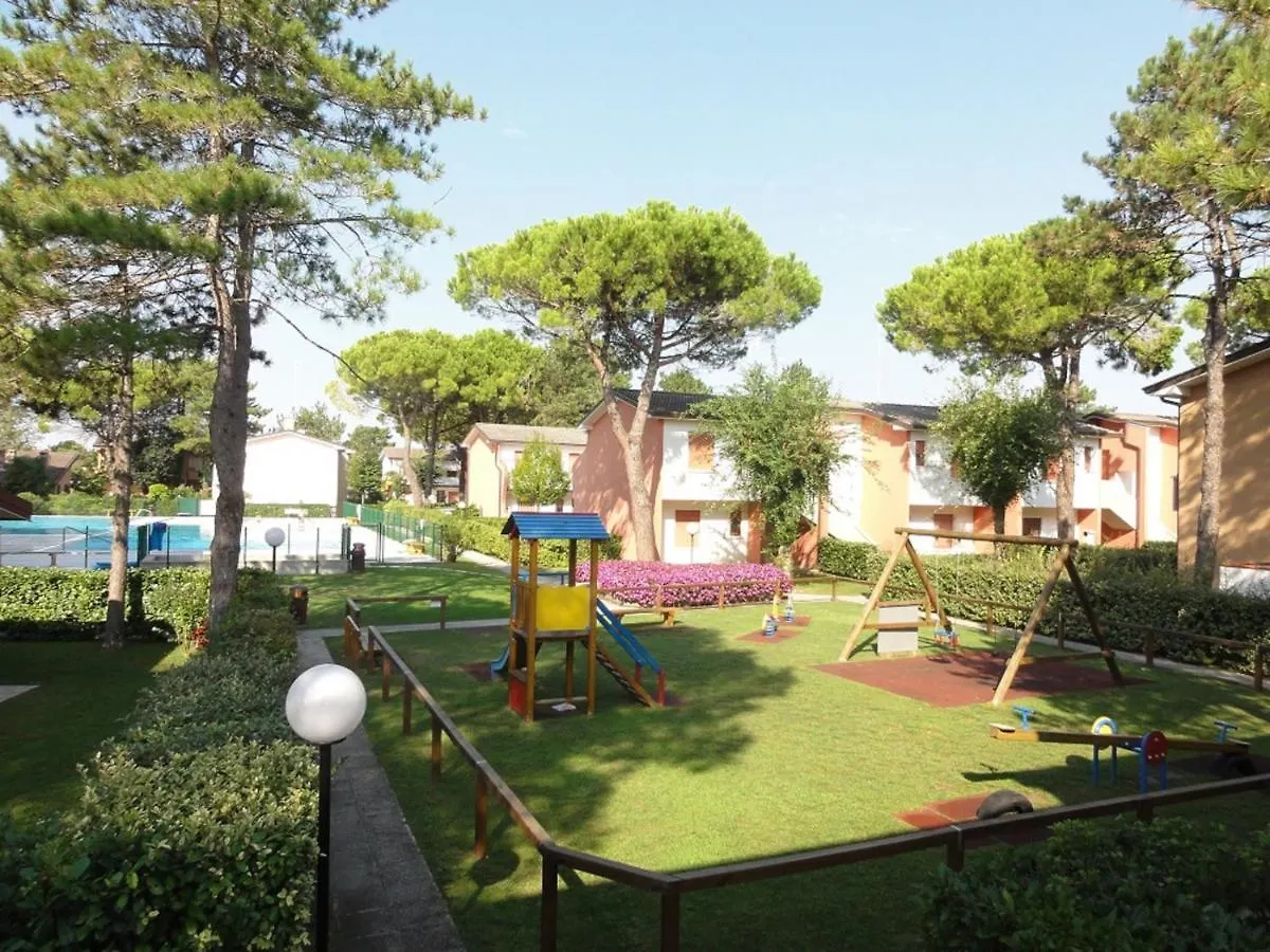 Villaggio Azzurro - Ville Bibione 0*,